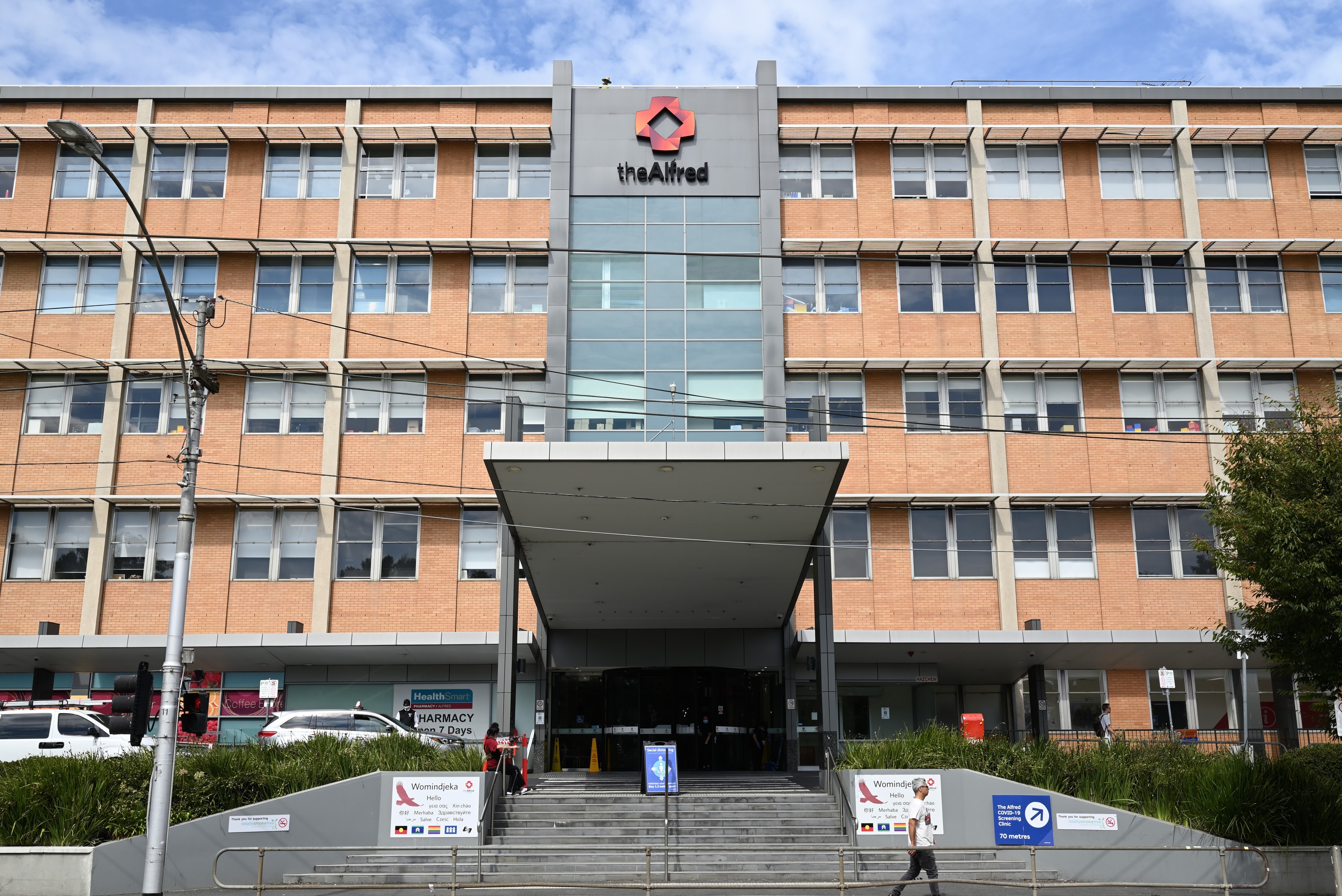 Shutterstock 2136011207